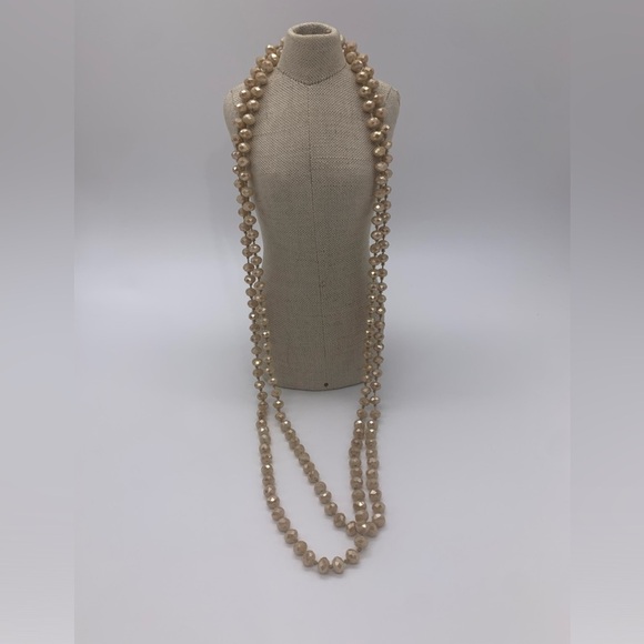 Long Vtg. MCM. Hand Knotted Shiny Sparkly Cream Beige Faced Glass Beads Necklace - Picture 2 of 5